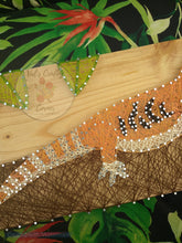 Load image into Gallery viewer, Nail/String Art - Lizard

